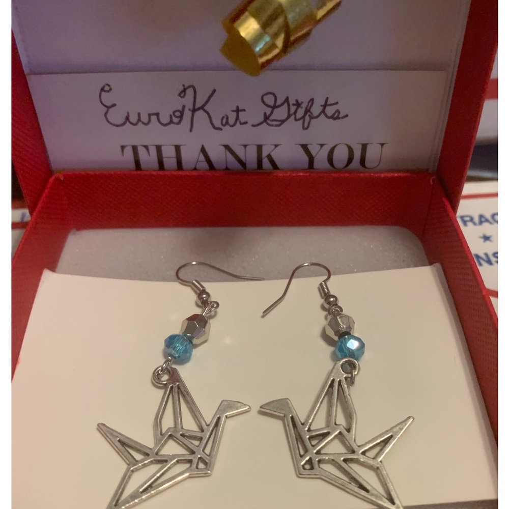 BEAUTIFUL Silver Bird Earrings Origami Crane flight fly animal Handmade bead NEW